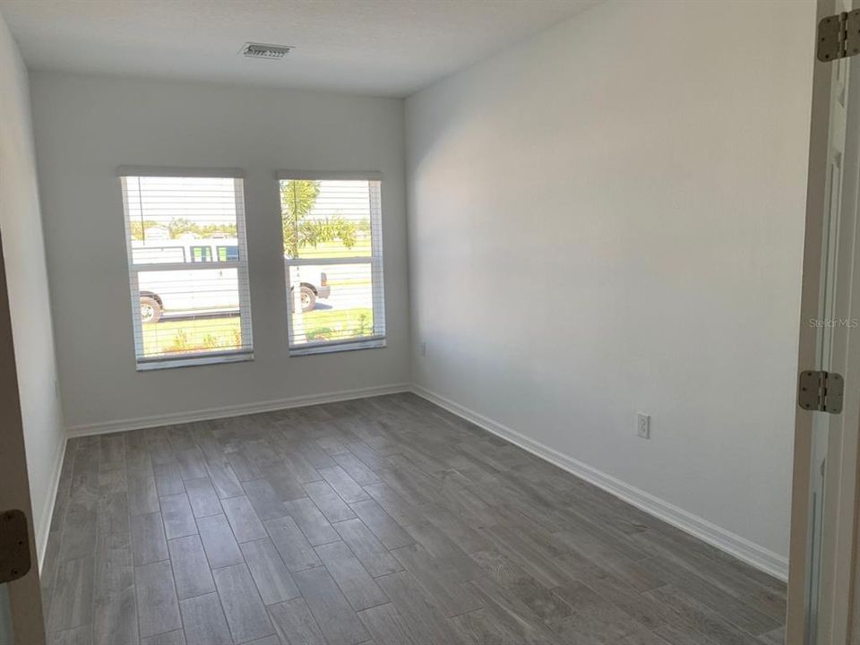 В аренду: $1,895 (3 спален, 2 ванн, 1837 Квадратных фут)