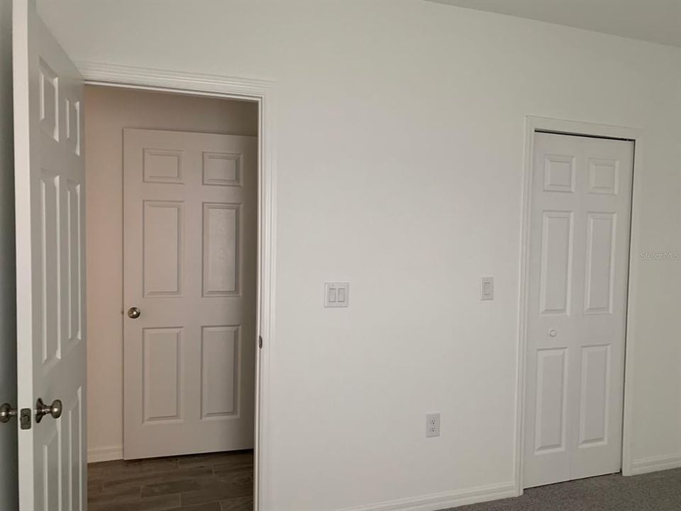 В аренду: $1,895 (3 спален, 2 ванн, 1837 Квадратных фут)