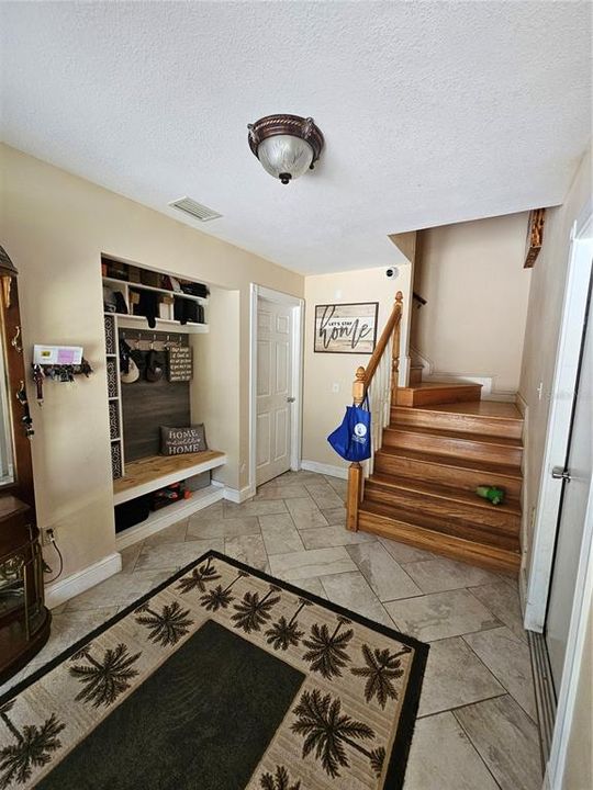 En Venta: $1,900,000 (5 camas, 5 baños, 5400 Pies cuadrados)