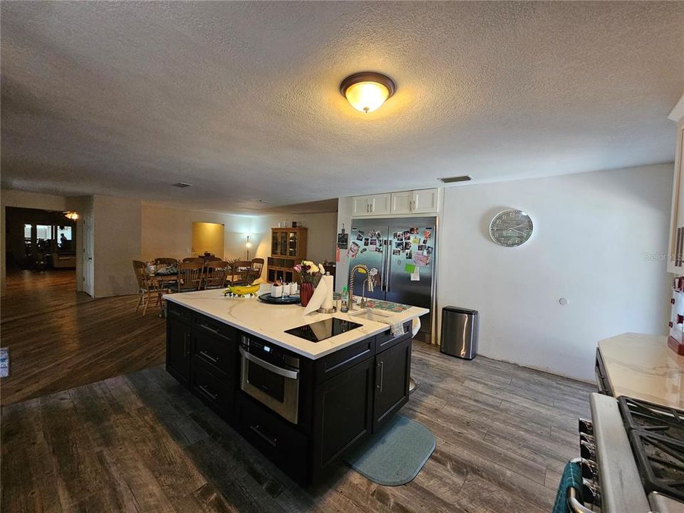 En Venta: $1,900,000 (5 camas, 5 baños, 5400 Pies cuadrados)