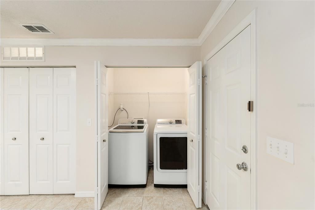 For Sale: $249,900 (3 beds, 2 baths, 1428 Square Feet)