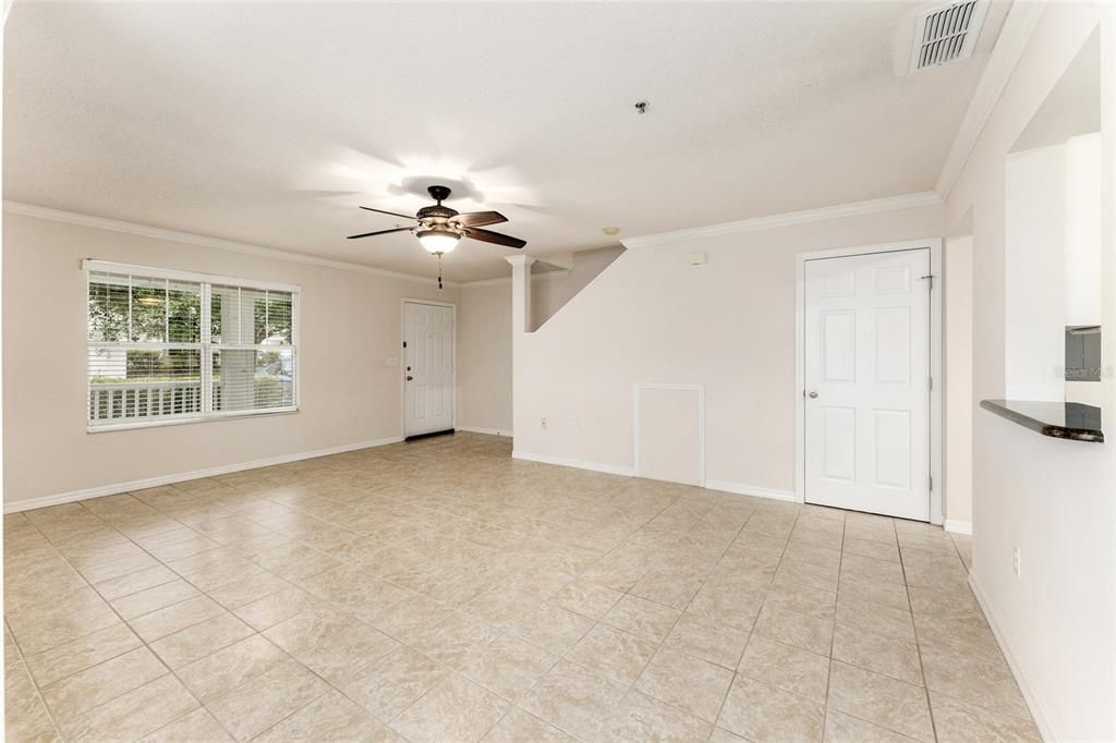 For Sale: $249,900 (3 beds, 2 baths, 1428 Square Feet)