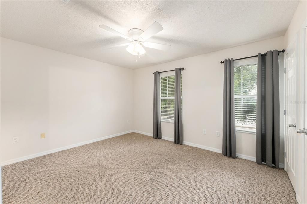 For Sale: $249,900 (3 beds, 2 baths, 1428 Square Feet)