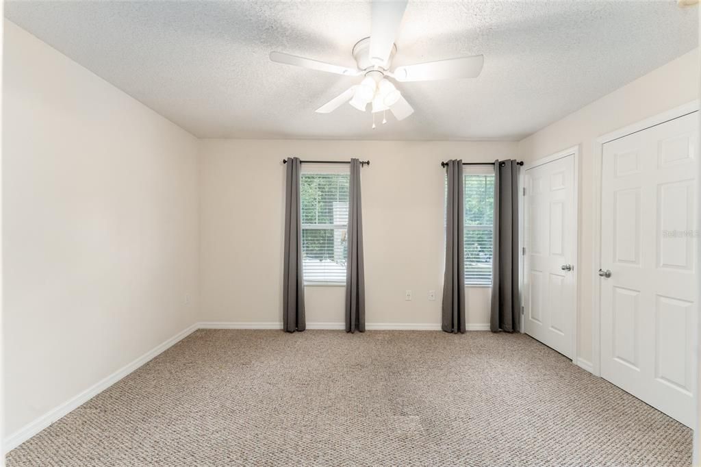 For Sale: $249,900 (3 beds, 2 baths, 1428 Square Feet)