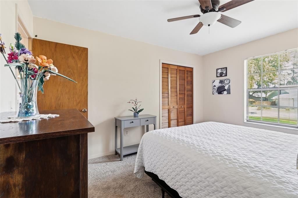 Activo con contrato: $360,000 (4 camas, 2 baños, 1805 Pies cuadrados)