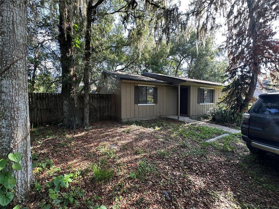 For Rent: $1,295 (2 beds, 1 baths, 800 Square Feet)