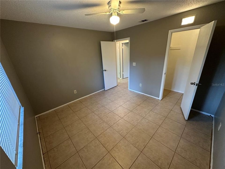 For Rent: $1,295 (2 beds, 1 baths, 800 Square Feet)