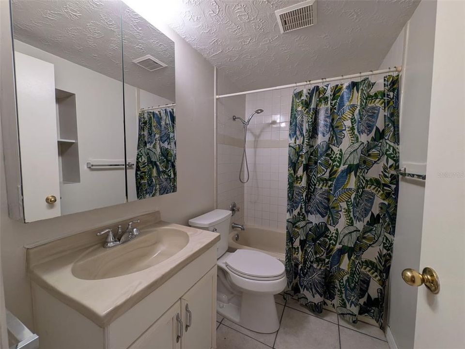 В аренду: $1,500 (2 спален, 2 ванн, 884 Квадратных фут)