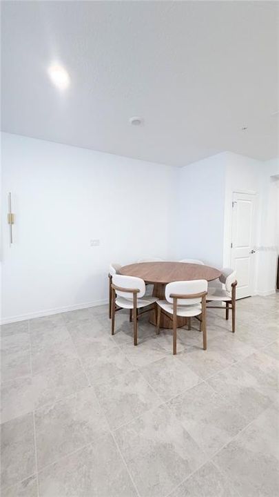 En Renta: $2,600 (4 camas, 3 baños, 1847 Pies cuadrados)