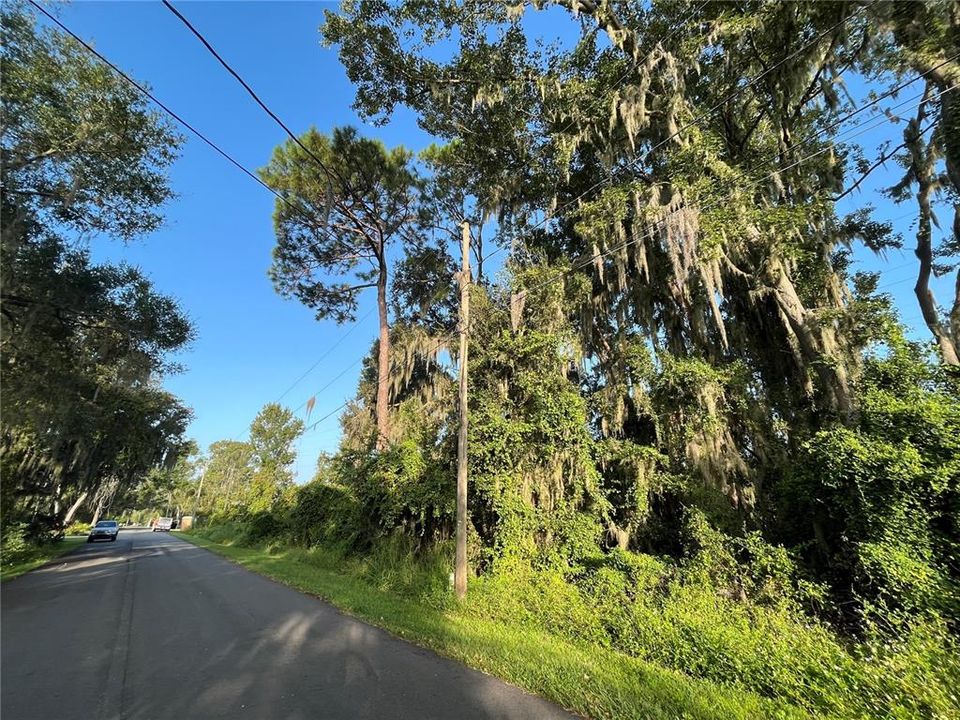 En Venta: $36,899 (0.37 acres)