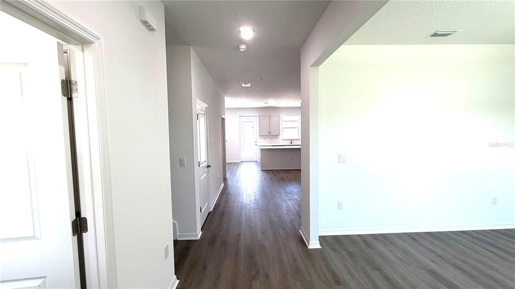 В аренду: $2,550 (3 спален, 2 ванн, 1766 Квадратных фут)