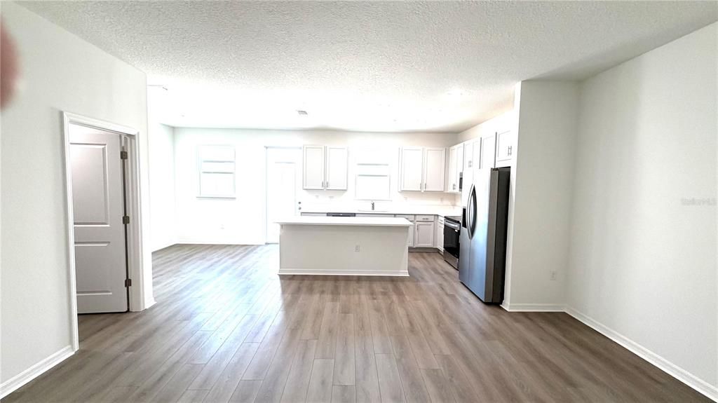 В аренду: $2,550 (3 спален, 2 ванн, 1766 Квадратных фут)