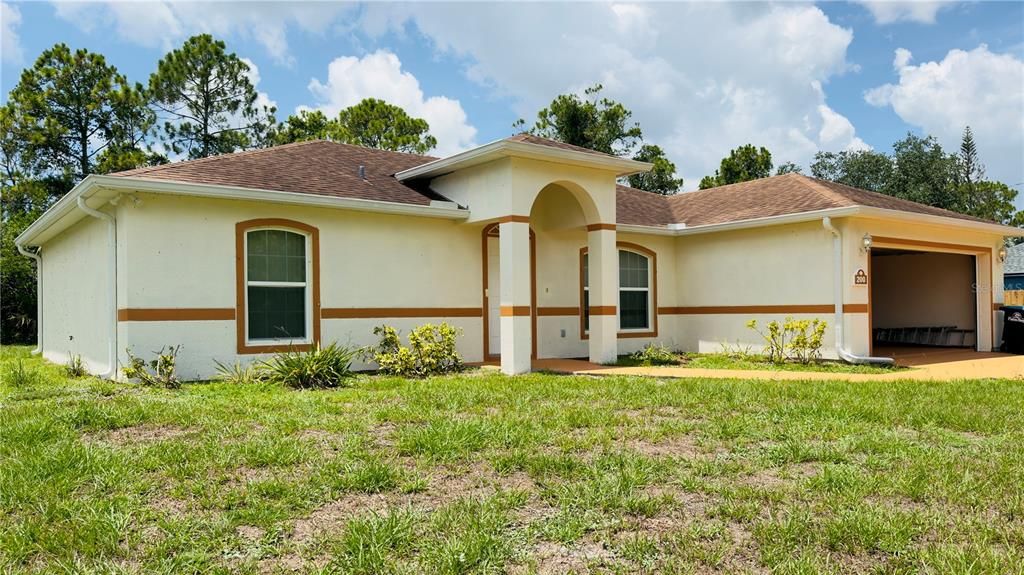 For Rent: $2,200 (3 beds, 2 baths, 1312 Square Feet)