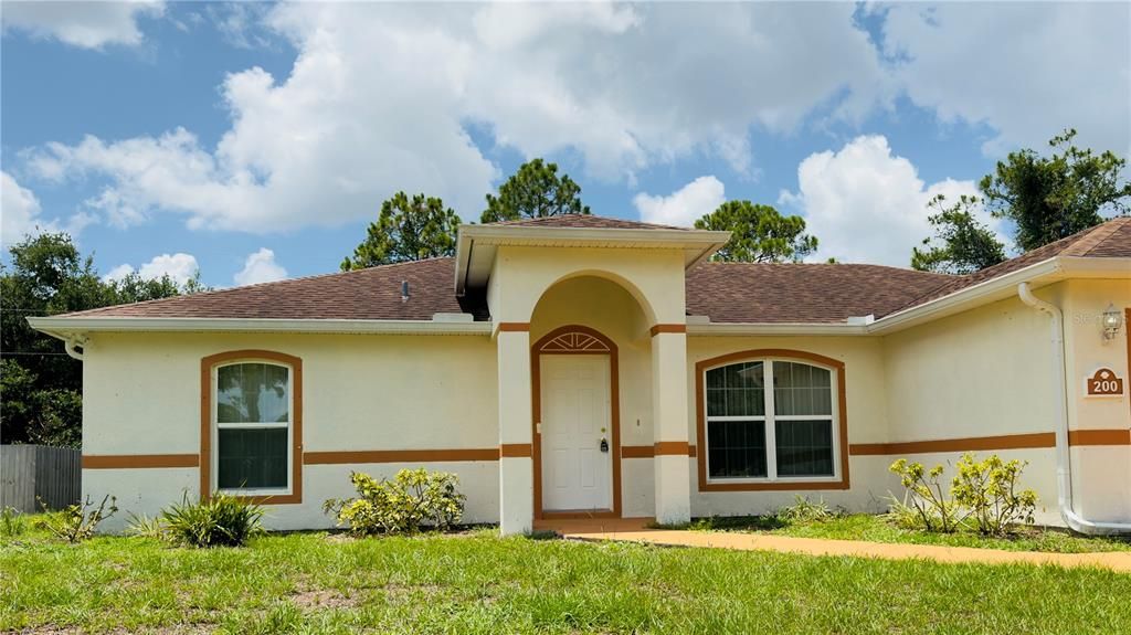 For Rent: $2,200 (3 beds, 2 baths, 1312 Square Feet)