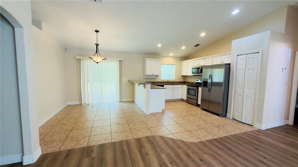 For Rent: $2,200 (3 beds, 2 baths, 1312 Square Feet)