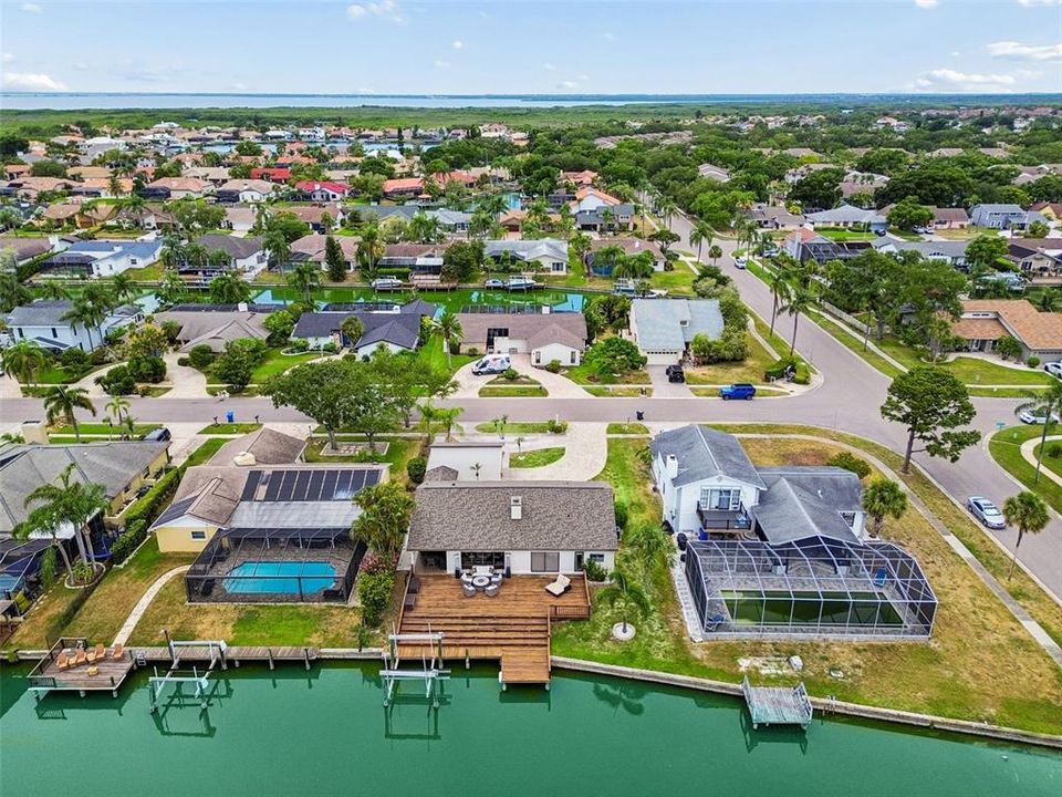 На продажу: $799,900 (3 спален, 2 ванн, 2033 Квадратных фут)