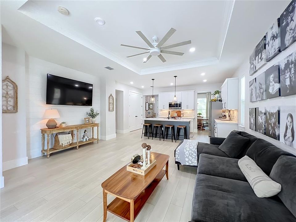 Active With Contract: $495,000 (3 beds, 2 baths, 1583 Square Feet)