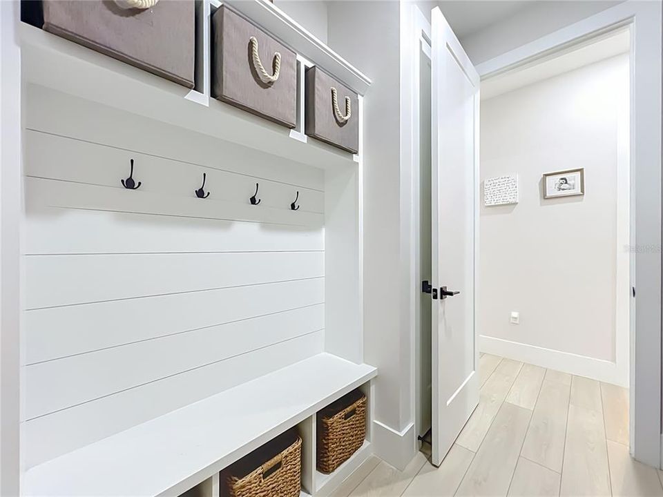 Active With Contract: $495,000 (3 beds, 2 baths, 1583 Square Feet)
