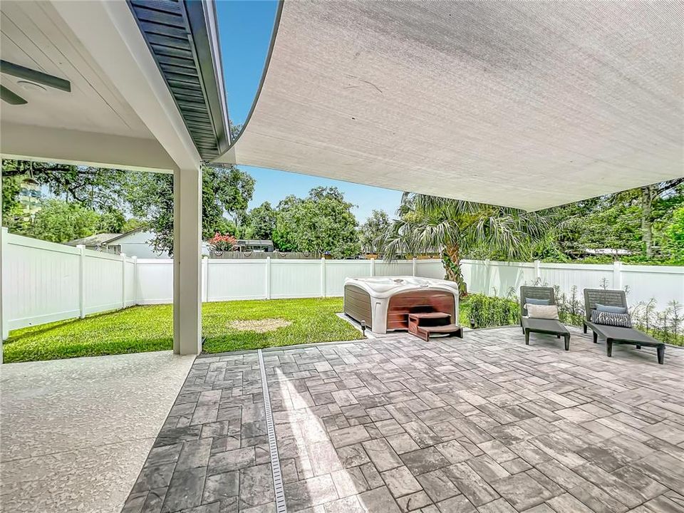 Active With Contract: $495,000 (3 beds, 2 baths, 1583 Square Feet)