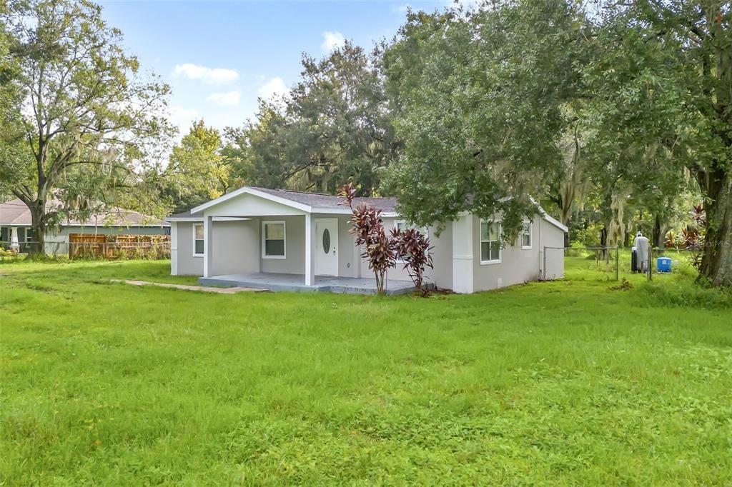 На продажу: $334,990 (3 спален, 2 ванн, 1200 Квадратных фут)
