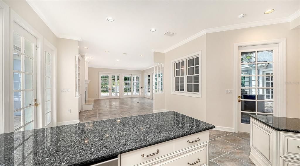 En Venta: $1,900,000 (5 camas, 7 baños, 5986 Pies cuadrados)