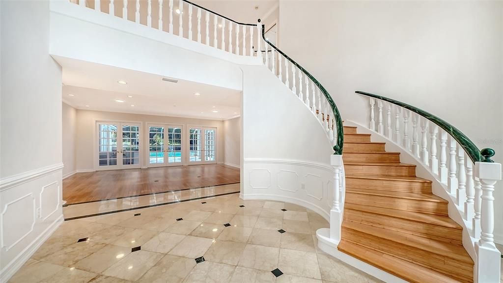 En Venta: $1,900,000 (5 camas, 7 baños, 5986 Pies cuadrados)
