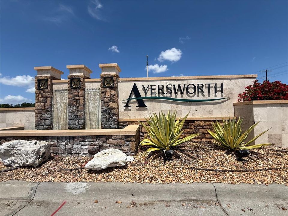 For Sale: $320,000 (3 beds, 2 baths, 1536 Square Feet)