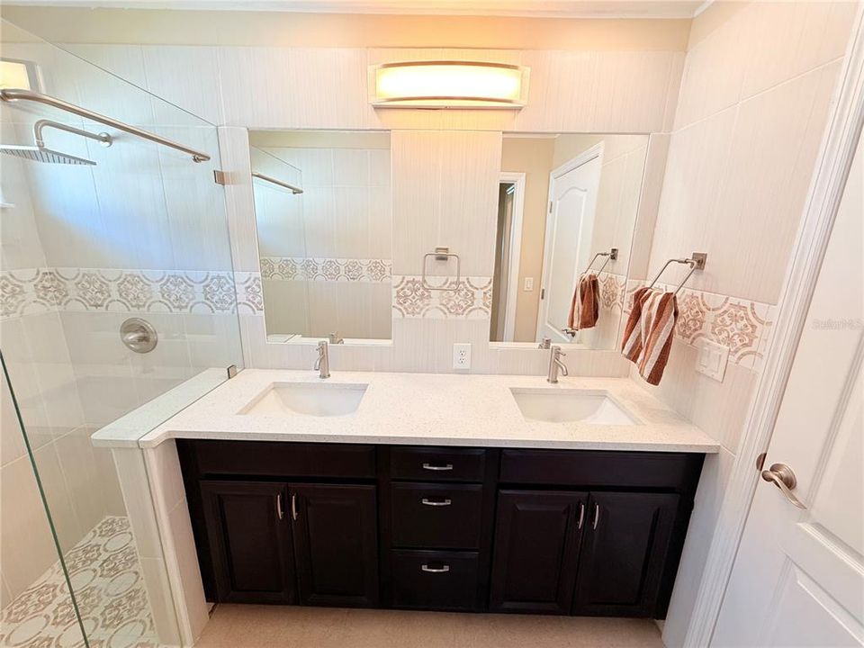 For Sale: $320,000 (3 beds, 2 baths, 1536 Square Feet)
