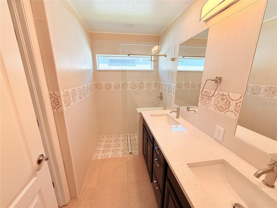 For Sale: $320,000 (3 beds, 2 baths, 1536 Square Feet)