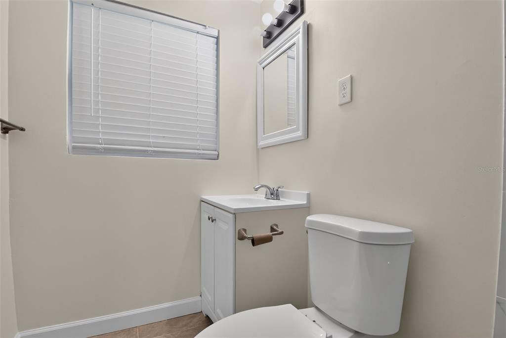 For Sale: $249,000 (3 beds, 1 baths, 1128 Square Feet)