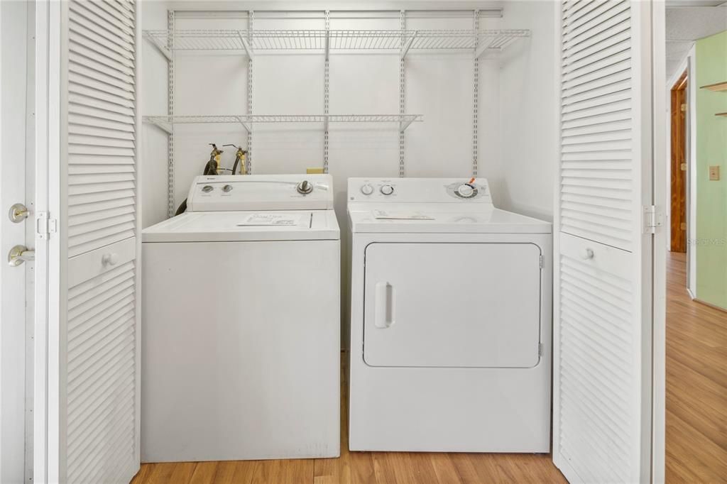 For Sale: $185,000 (3 beds, 2 baths, 1416 Square Feet)