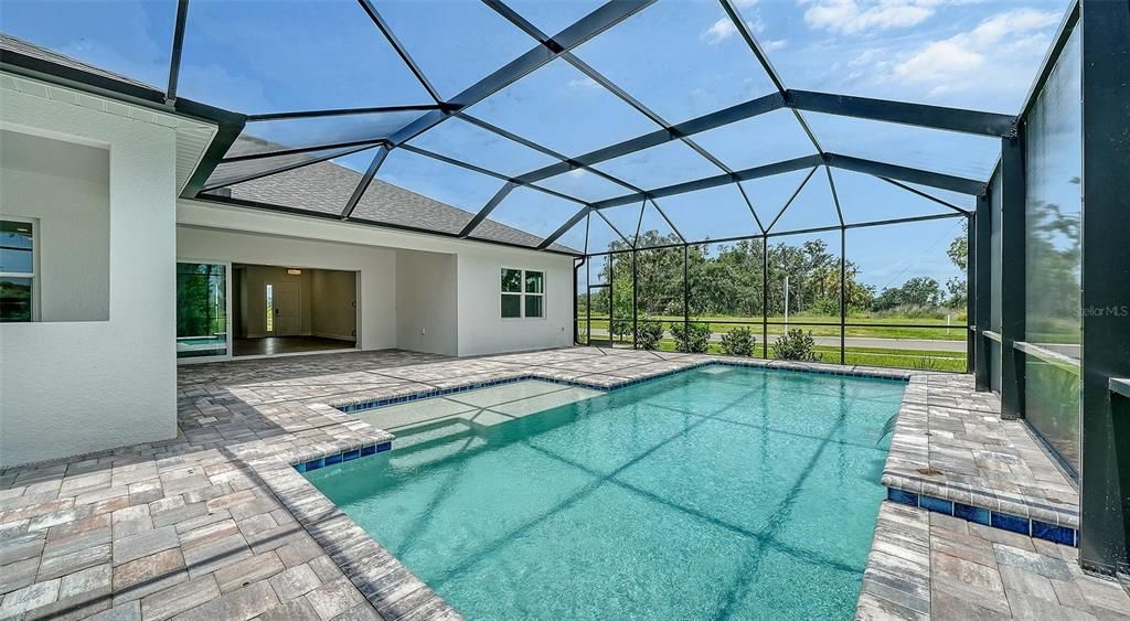 En Venta: $774,990 (3 camas, 3 baños, 2559 Pies cuadrados)