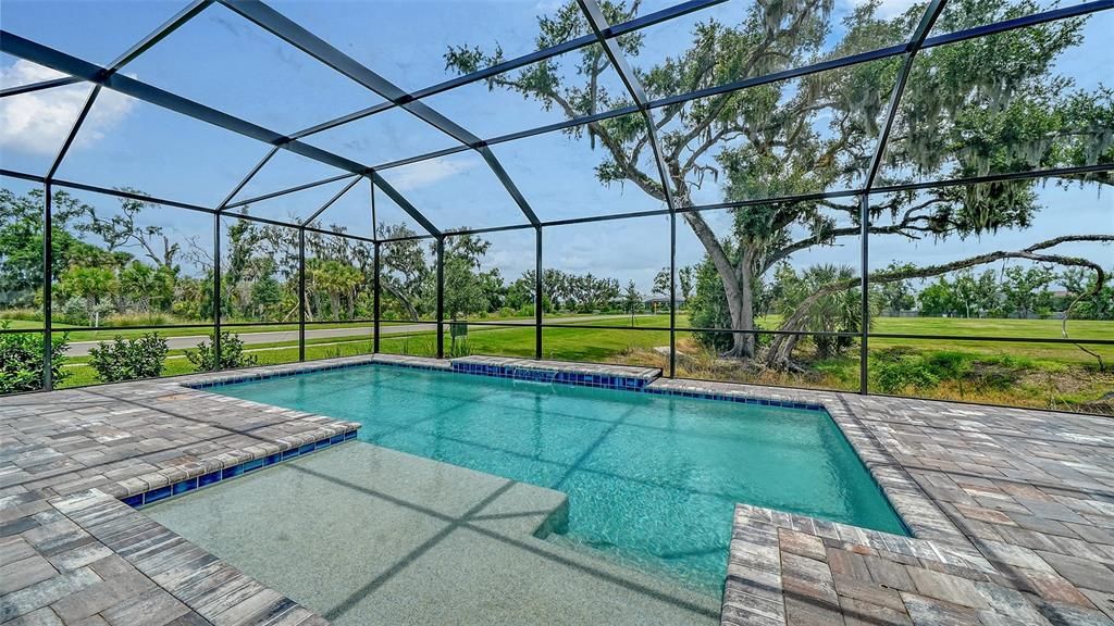 En Venta: $774,990 (3 camas, 3 baños, 2559 Pies cuadrados)