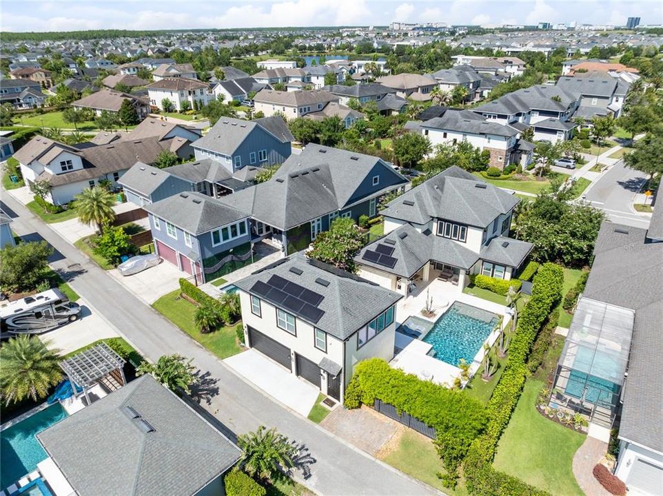 For Rent: $1,900 (1 beds, 1 baths, 845 Square Feet)