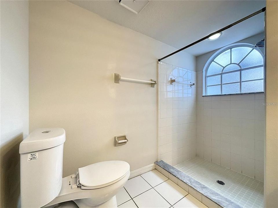 En Renta: $1,950 (3 camas, 2 baños, 1287 Pies cuadrados)