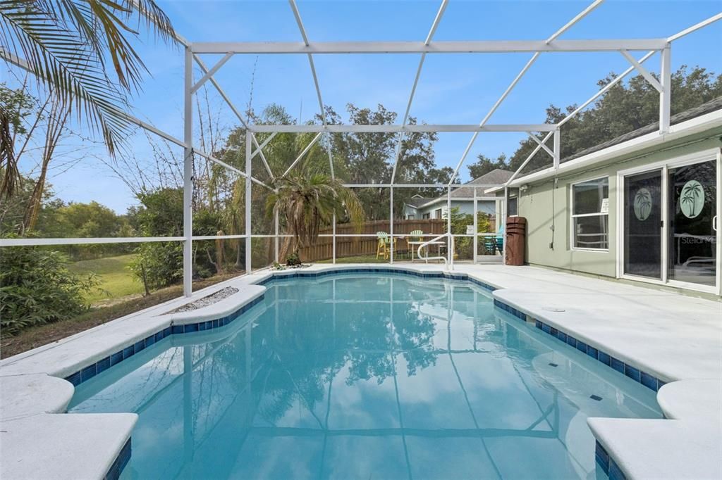 Activo con contrato: $320,000 (3 camas, 2 baños, 1440 Pies cuadrados)