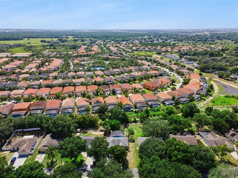 Activo con contrato: $320,000 (3 camas, 2 baños, 1440 Pies cuadrados)