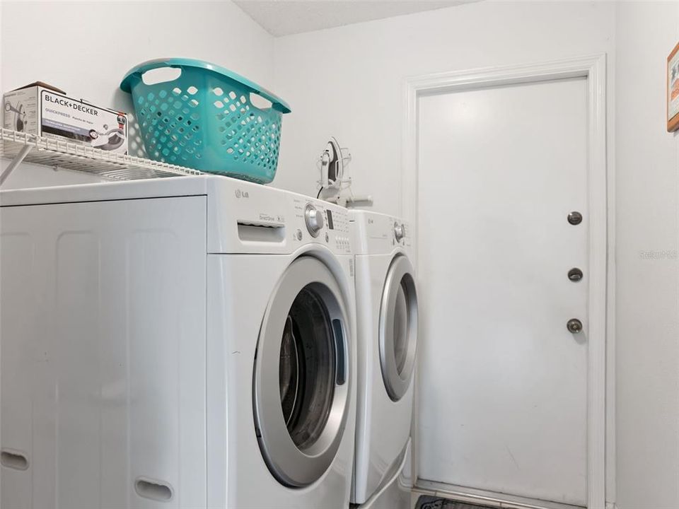 Activo con contrato: $320,000 (3 camas, 2 baños, 1440 Pies cuadrados)