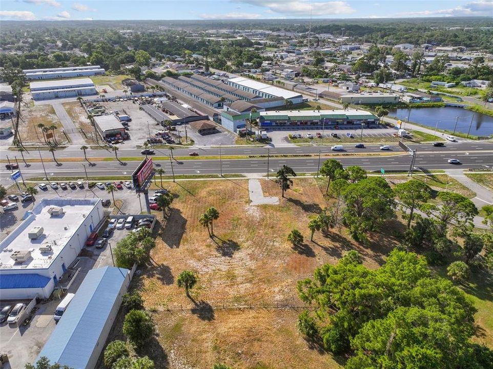 En Venta: $475,000 (0.91 acres)