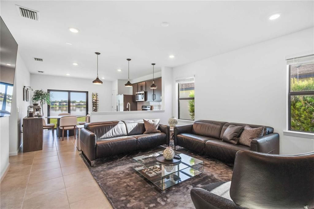 En Venta: $459,990 (3 camas, 2 baños, 1245 Pies cuadrados)