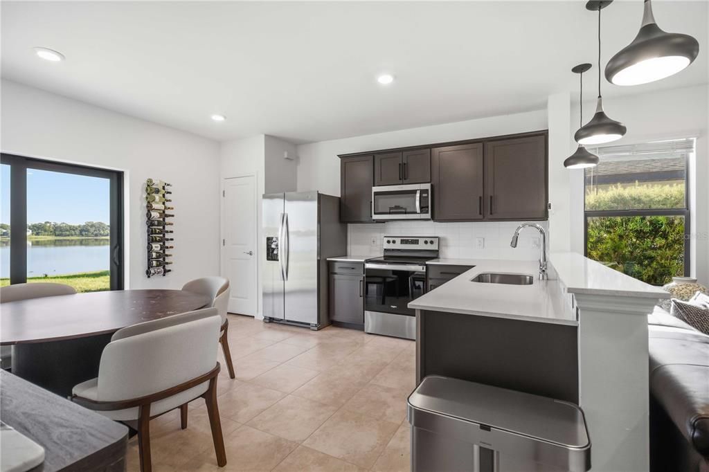 En Venta: $459,990 (3 camas, 2 baños, 1245 Pies cuadrados)