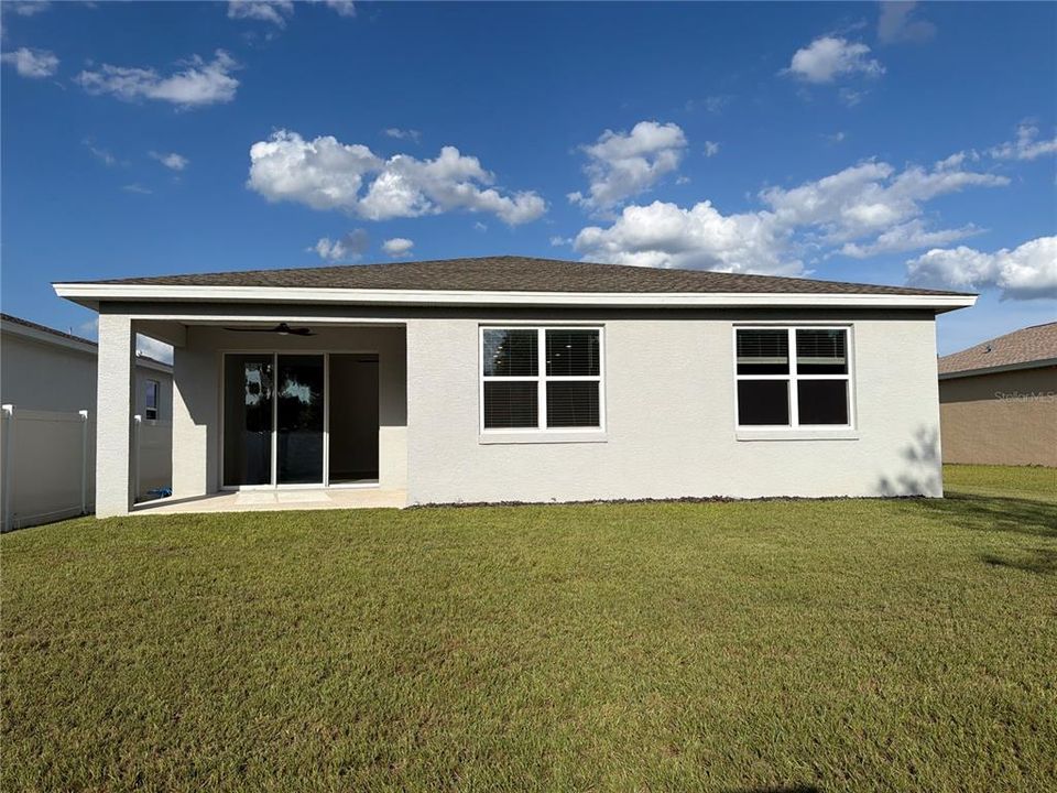 En Renta: $2,595 (4 camas, 3 baños, 2011 Pies cuadrados)
