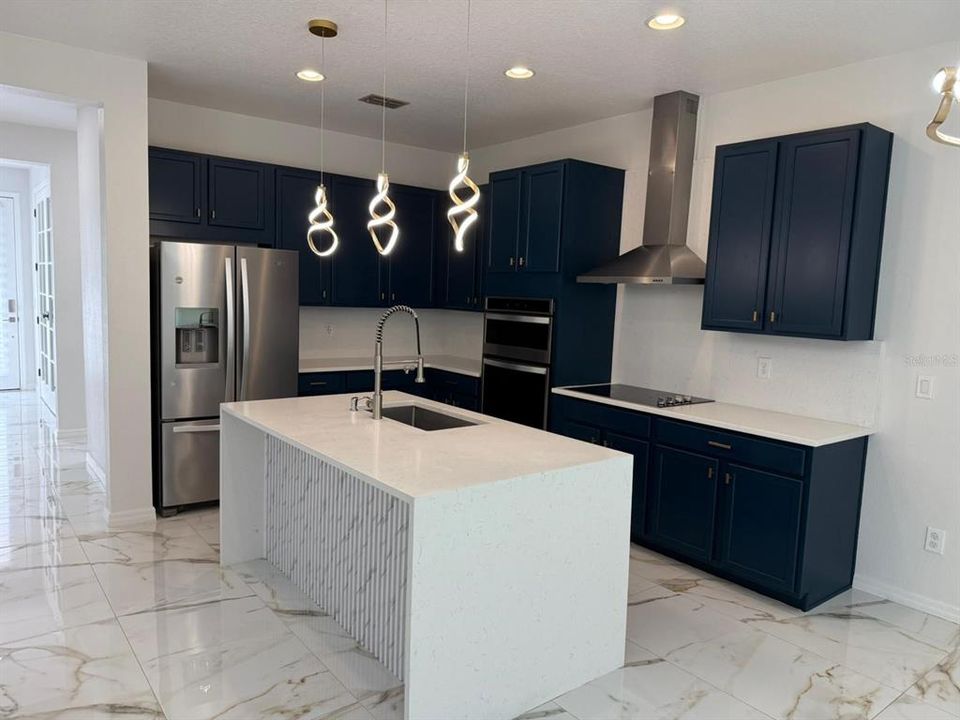 На продажу: $459,000 (4 спален, 2 ванн, 2234 Квадратных фут)
