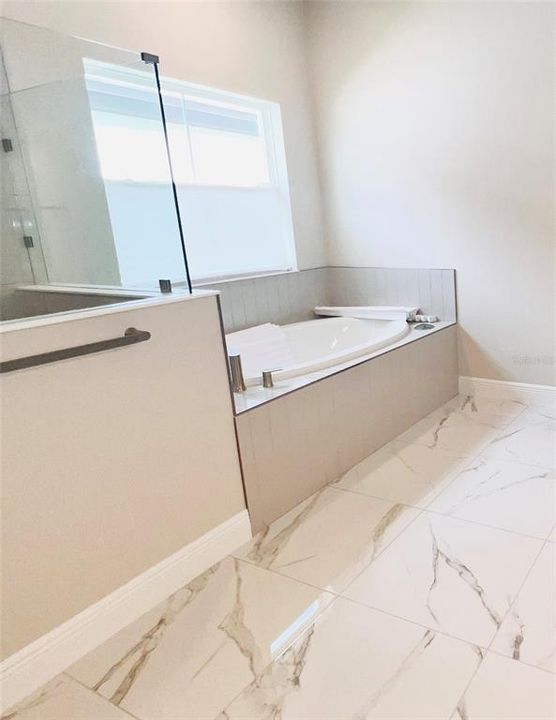 В аренду: $4,200 (3 спален, 3 ванн, 2756 Квадратных фут)