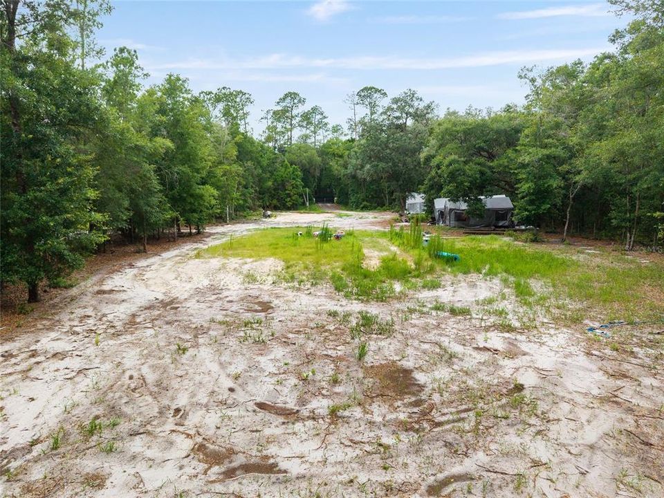 待售: $98,000 (1.51 acres)