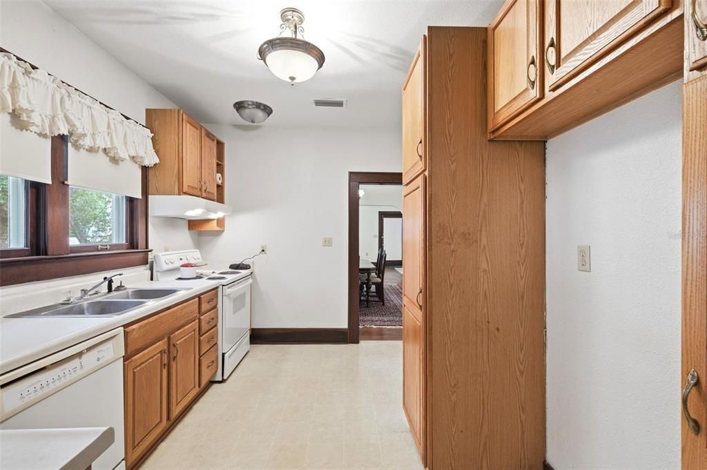En Venta: $900,000 (2 camas, 2 baños, 1226 Pies cuadrados)