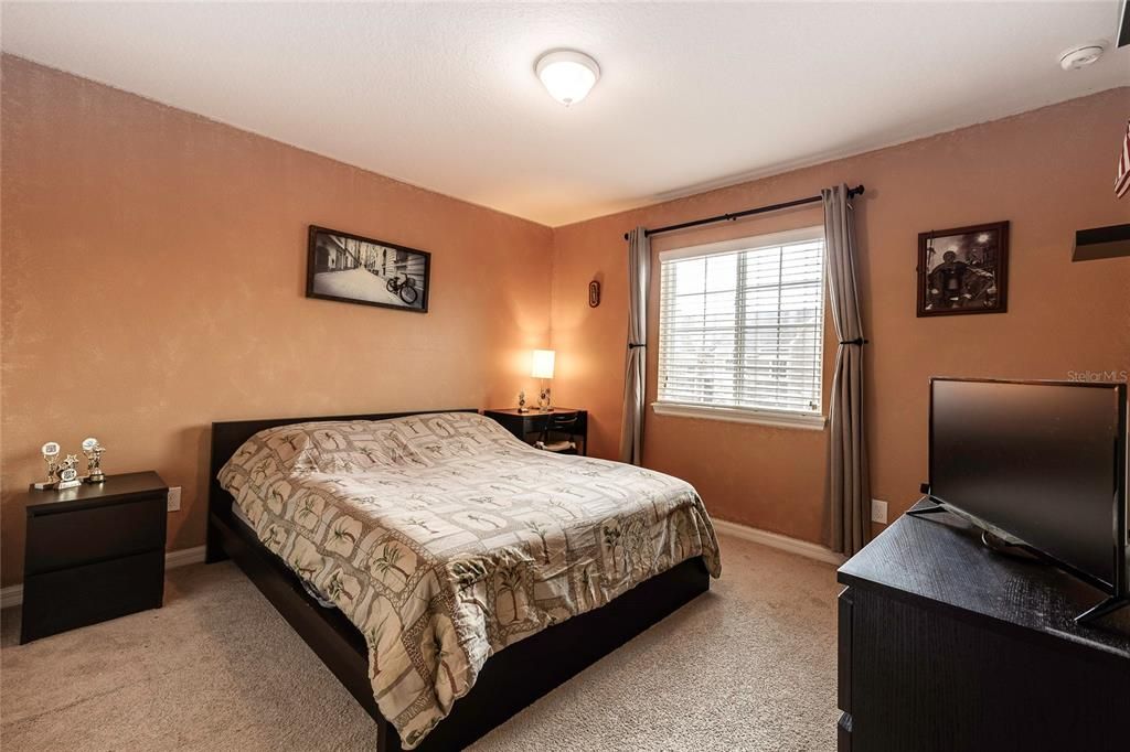For Sale: $319,900 (3 beds, 2 baths, 1667 Square Feet)