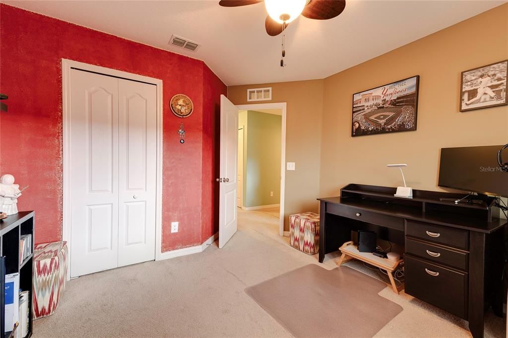 For Sale: $319,900 (3 beds, 2 baths, 1667 Square Feet)