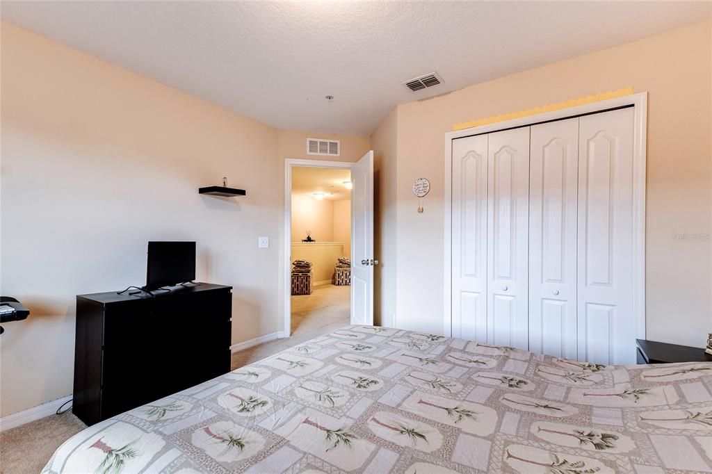 For Sale: $319,900 (3 beds, 2 baths, 1667 Square Feet)