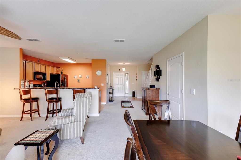 For Sale: $319,900 (3 beds, 2 baths, 1667 Square Feet)
